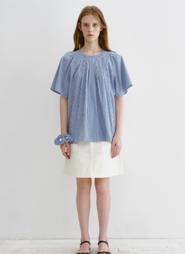 Pleated Neckline Short Sleeve Blouse