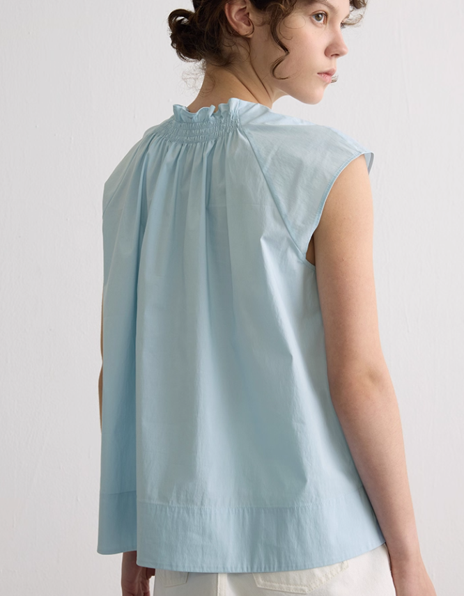 Minimalist Sleeveless Pleated Neck Blouse
